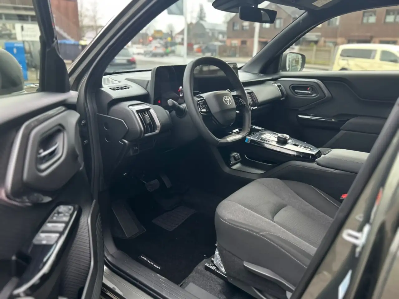 Toyota Urban 10