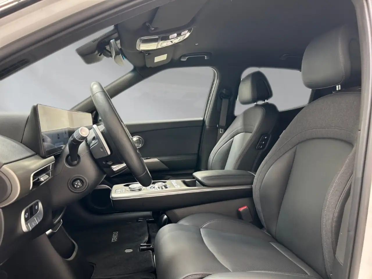 Genesis GV60 10