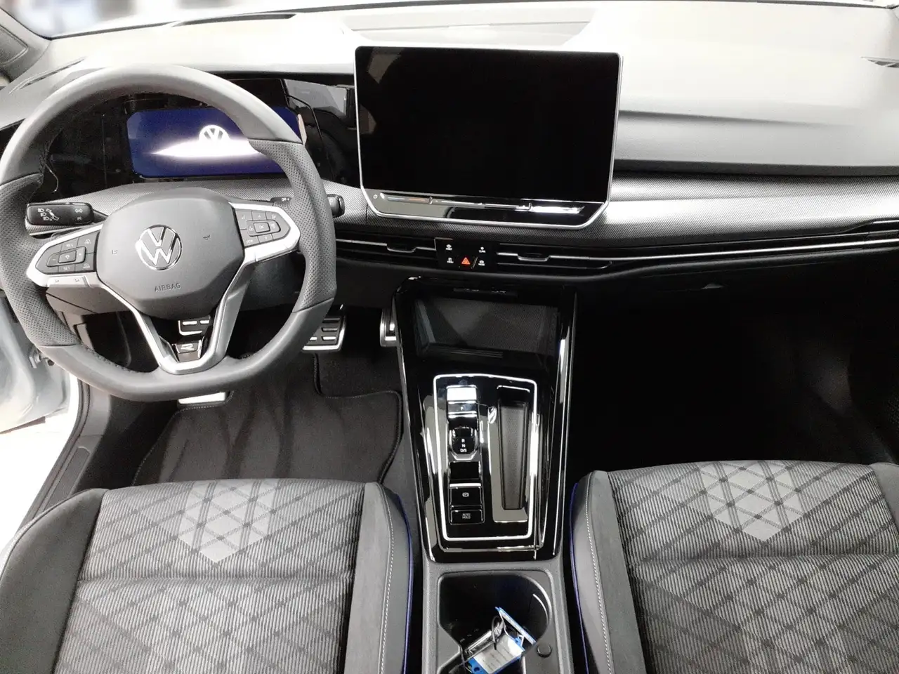 Volkswagen Golf 9