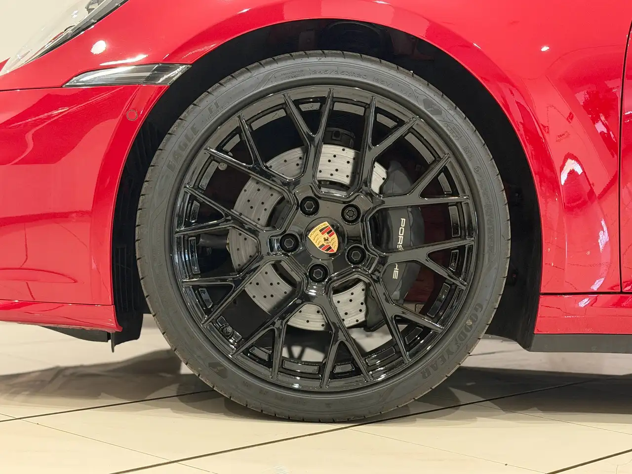 Porsche 992 8