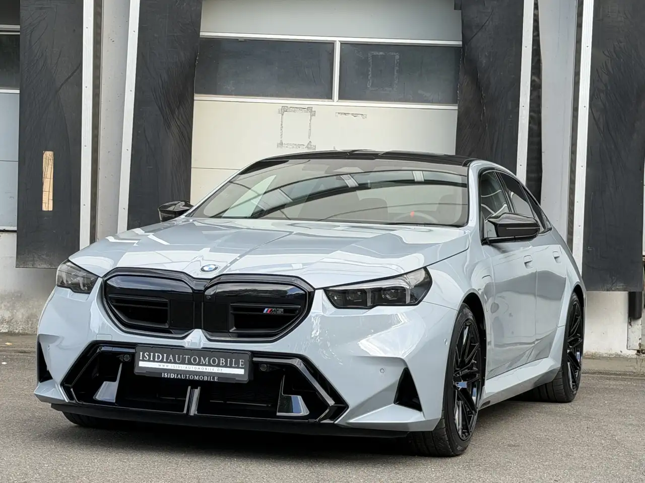 BMW M5 Carbon Bowers&Wilkins Akrapovic Head-Up 360° фото 4