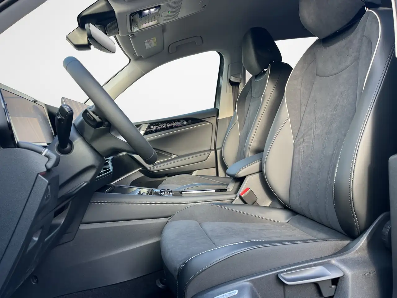Volkswagen Tiguan 8
