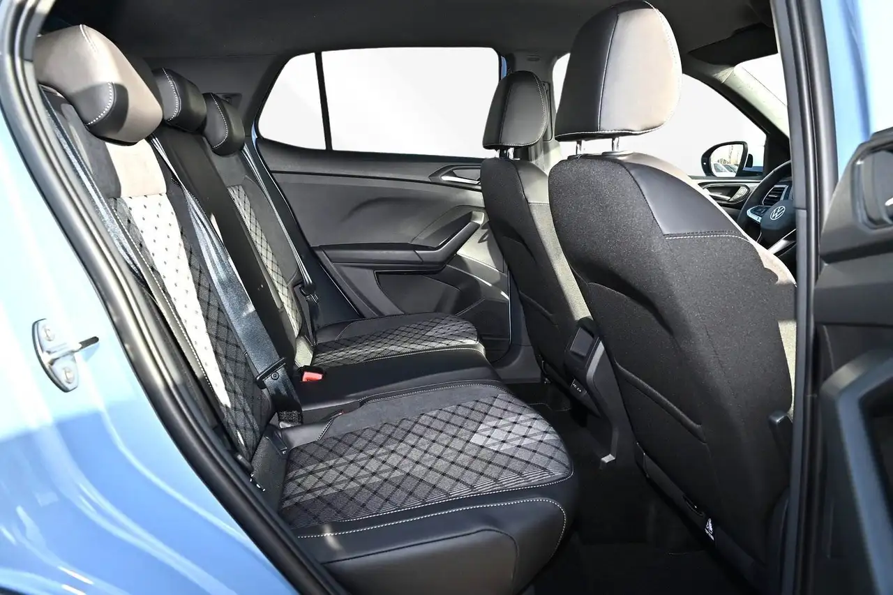 Volkswagen T-Cross 7