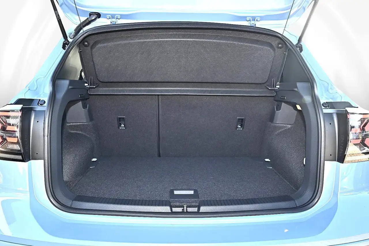 Volkswagen T-Cross 9