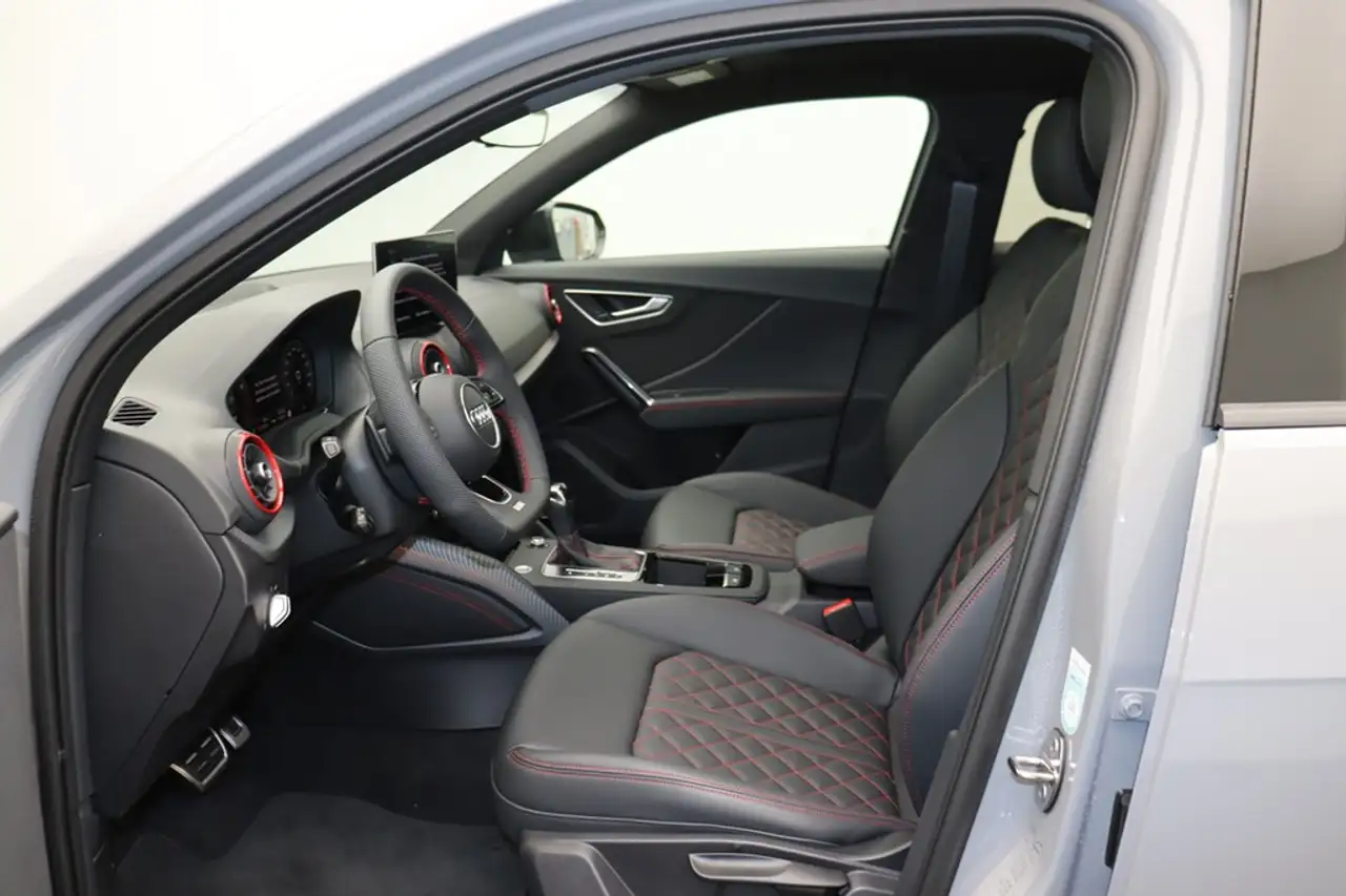 Audi Q2 40 8