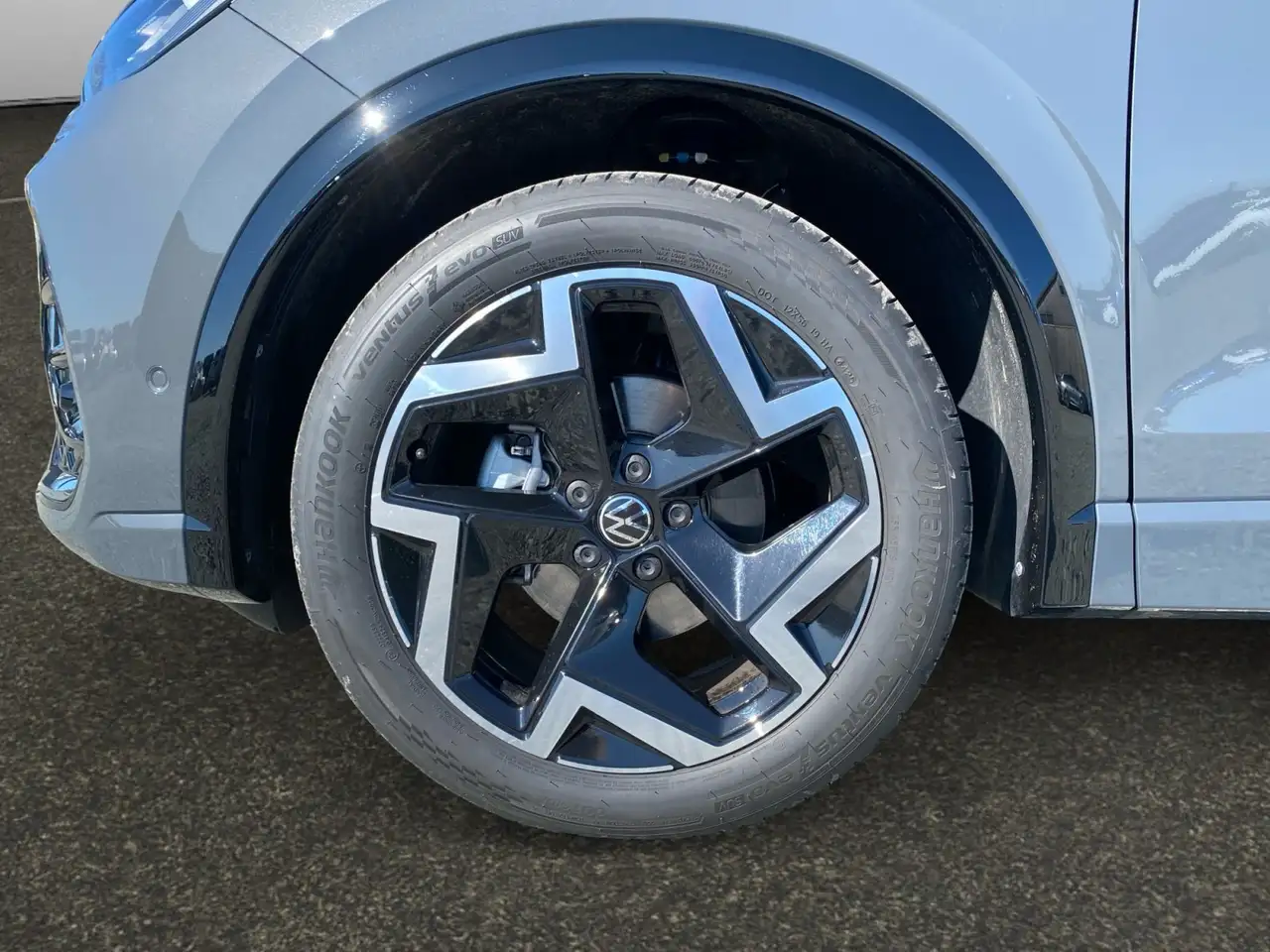 Volkswagen Tiguan 7