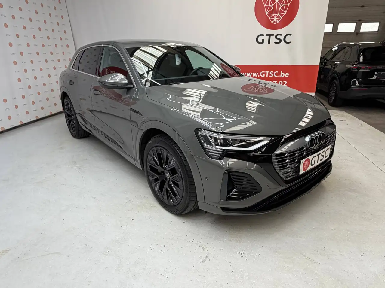 Audi Q8 3