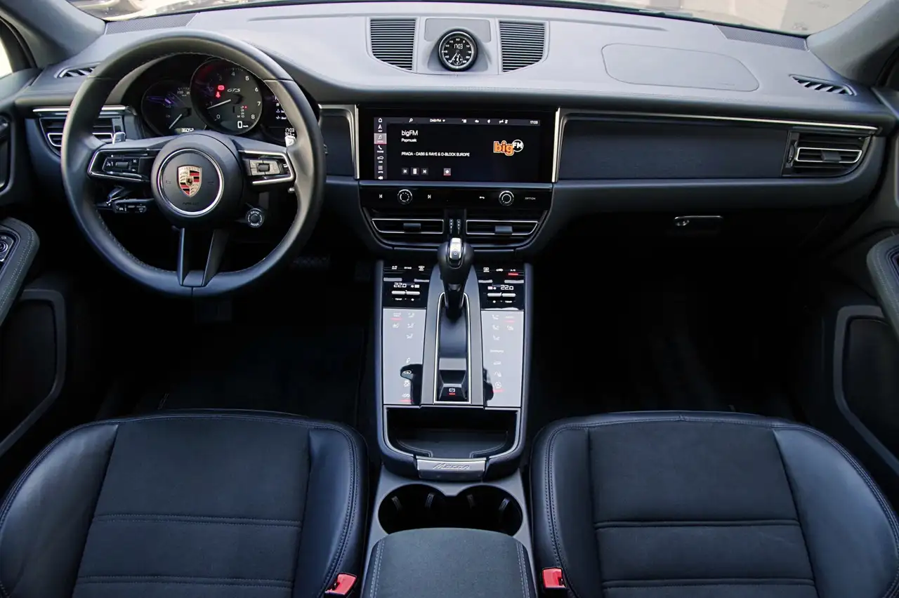 Porsche Macan 4