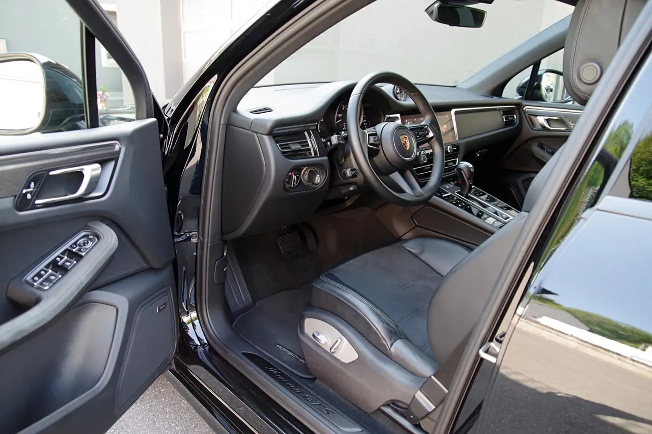 Porsche Macan 5