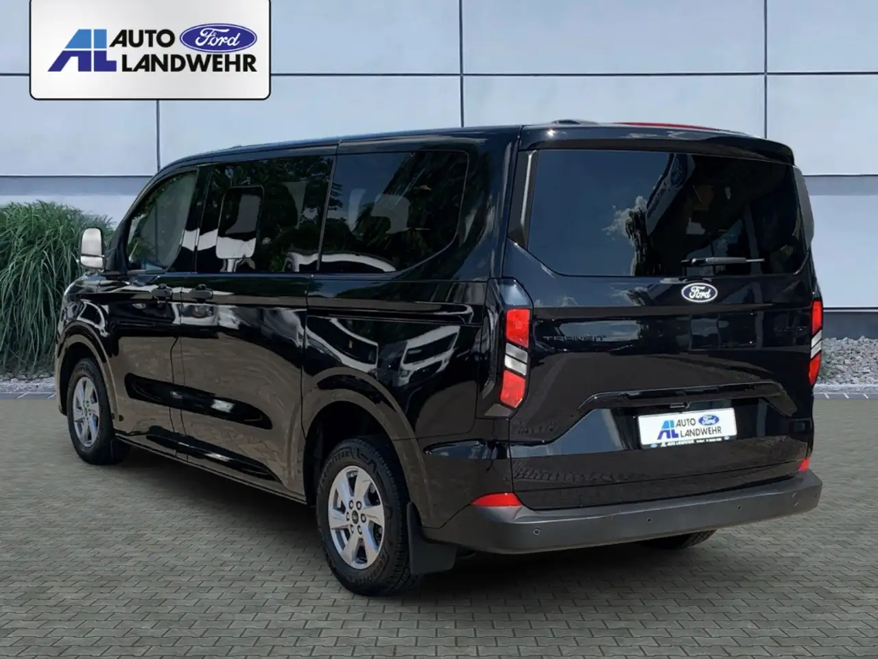 Ford Transit 8