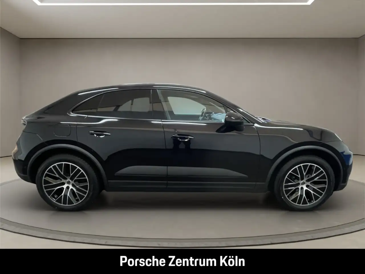 Porsche Macan 4 6