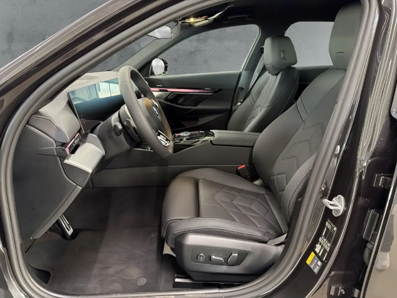 BMW i5 8