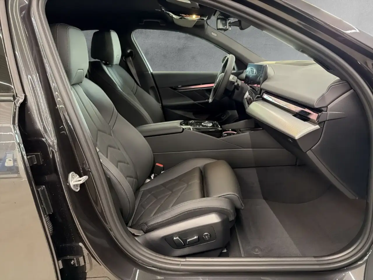 BMW i5 11