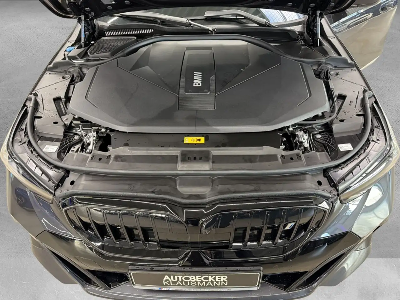 BMW i5 14