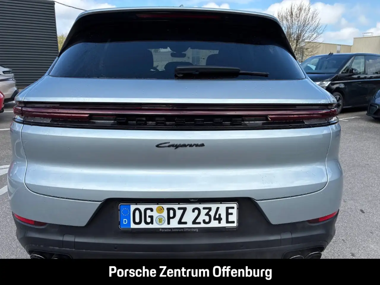Porsche Cayenne 8