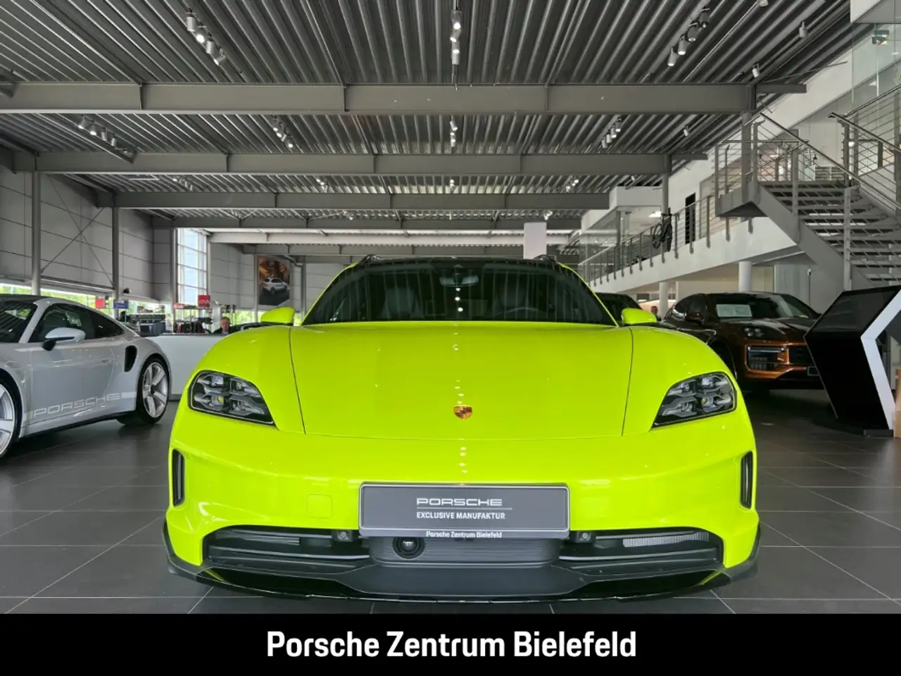 Porsche Taycan 4 4