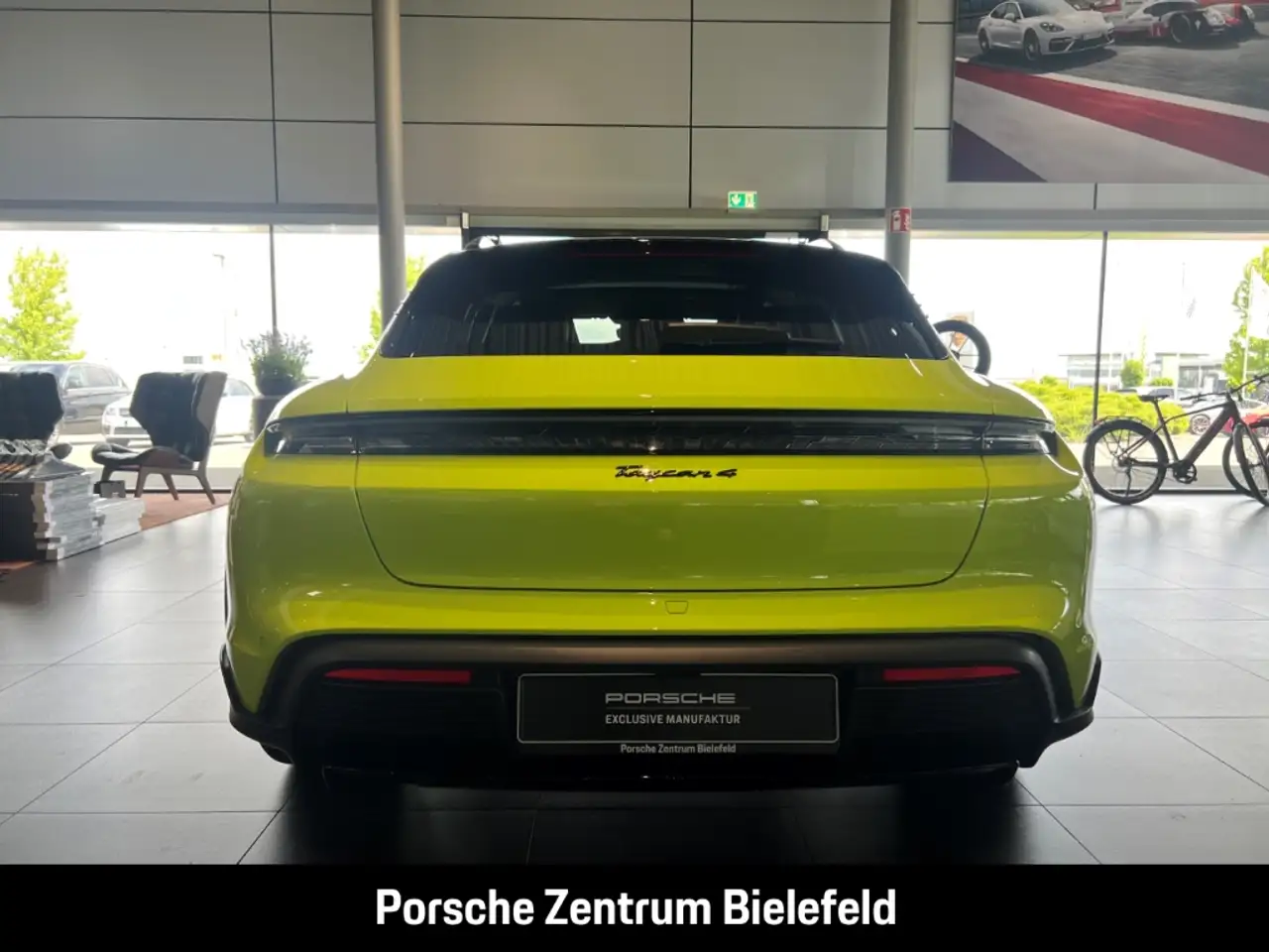 Porsche Taycan 4 5