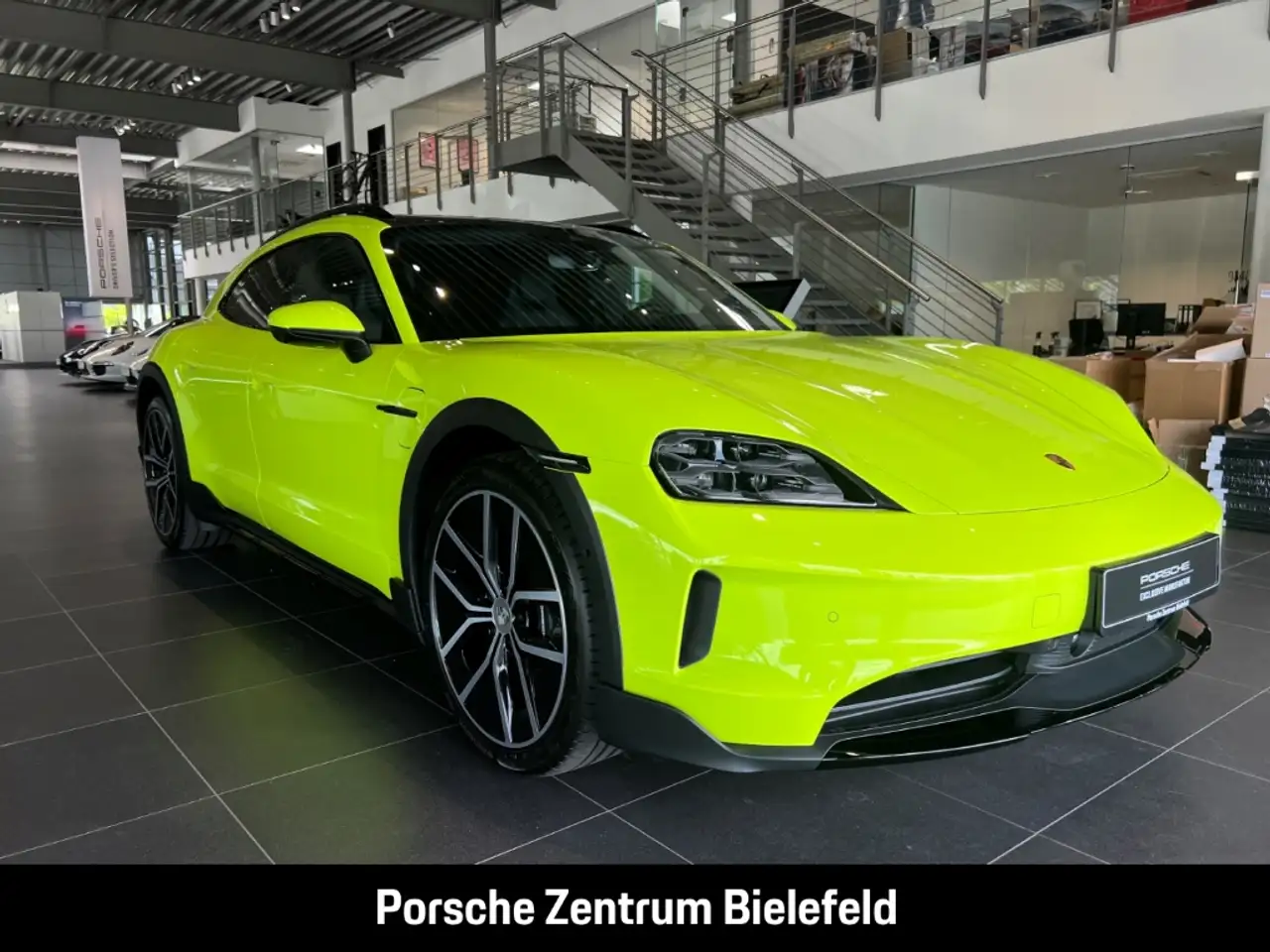 Porsche Taycan 4 8