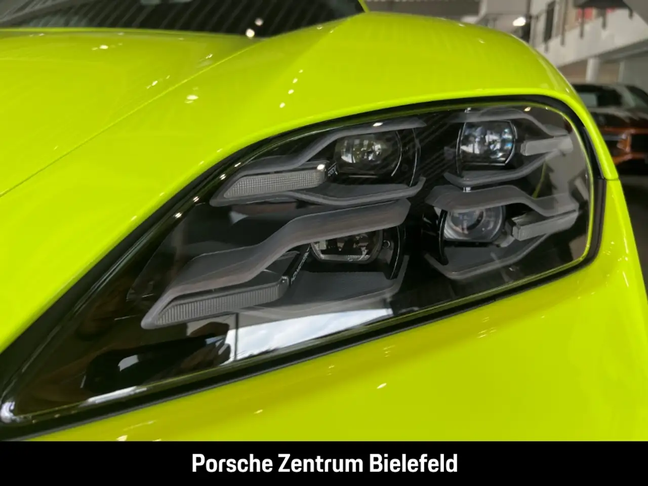 Porsche Taycan 4 9