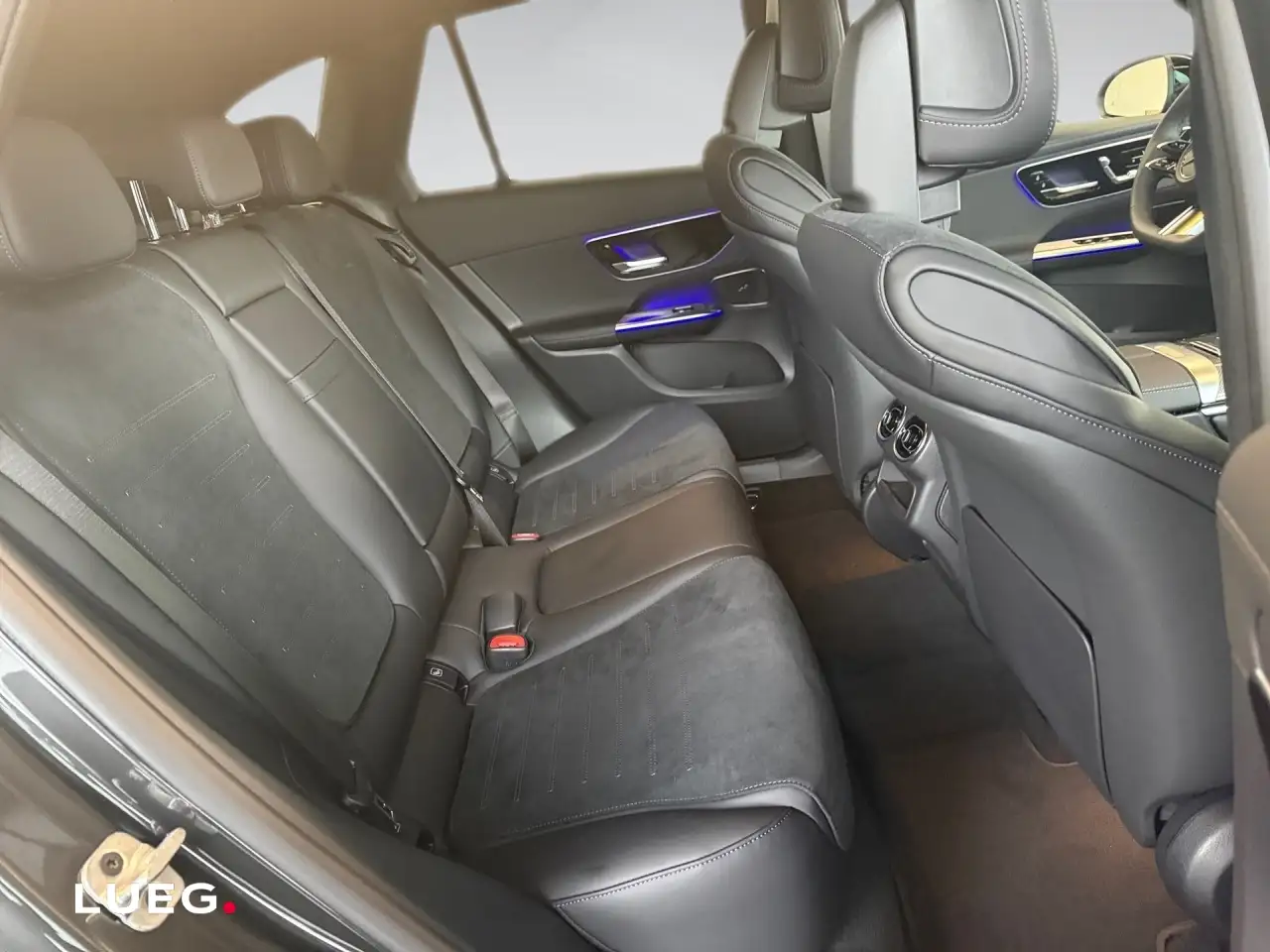 Mercedes-Benz GLC 220 13