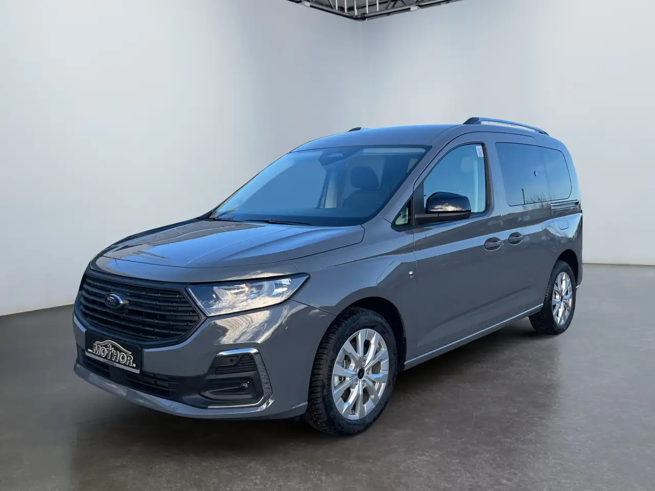 Ford Tourneo 2