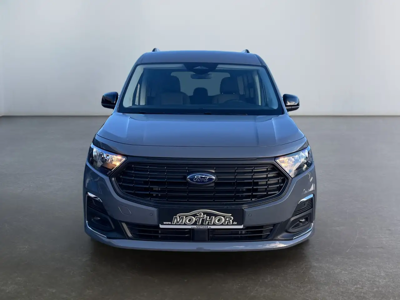 Ford Tourneo 6