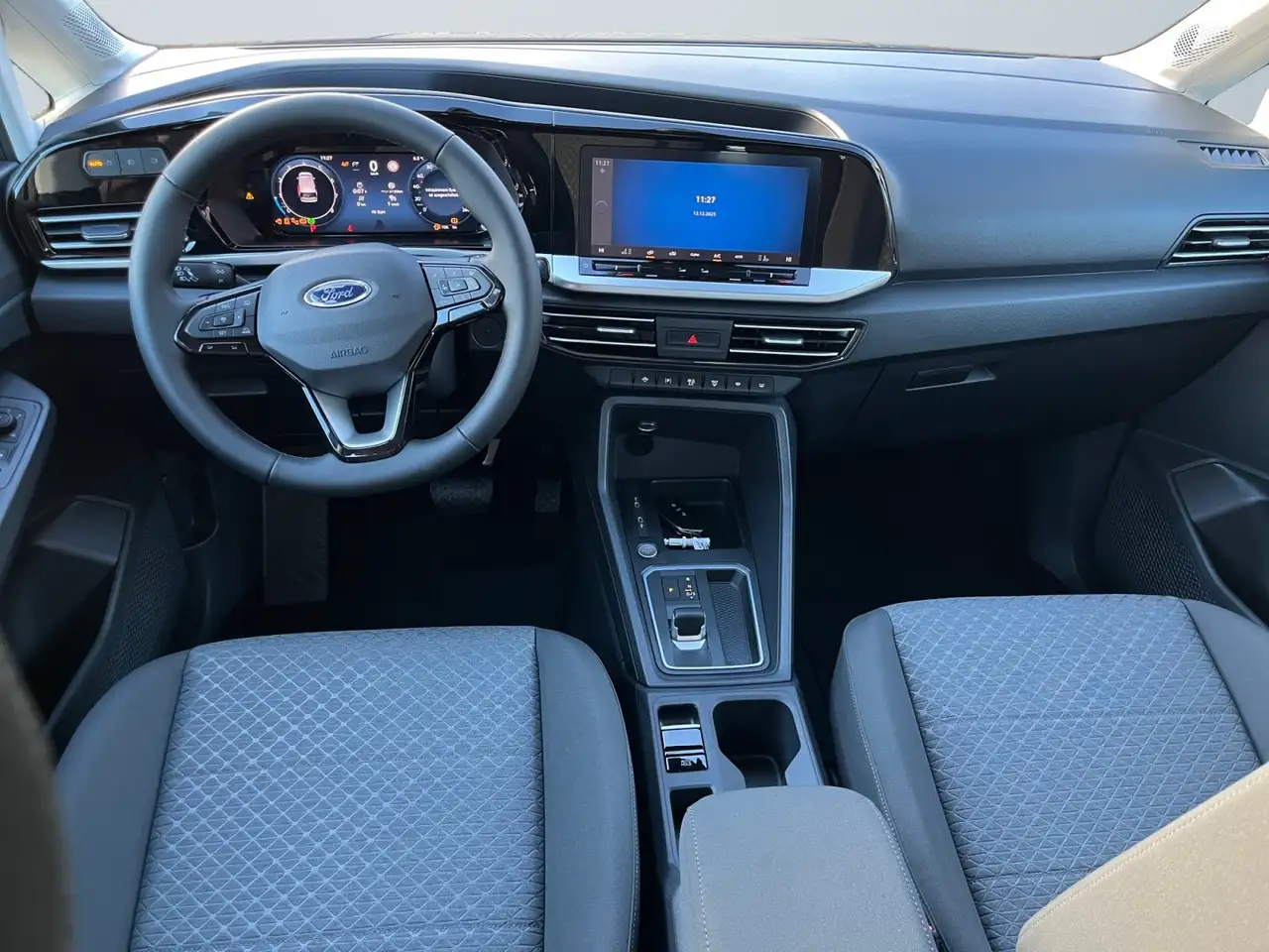 Ford Tourneo 8