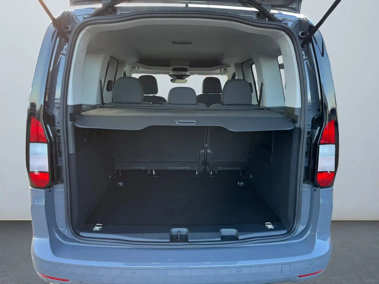 Ford Tourneo 14
