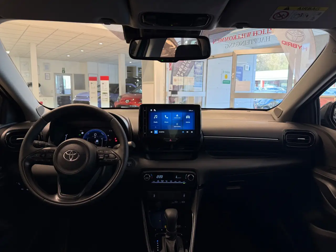 Toyota Yaris 8