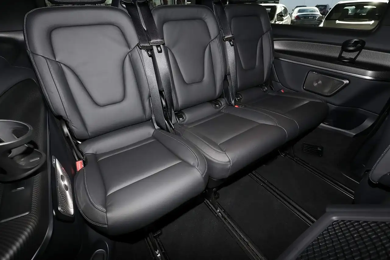 Mercedes-Benz V 300 7
