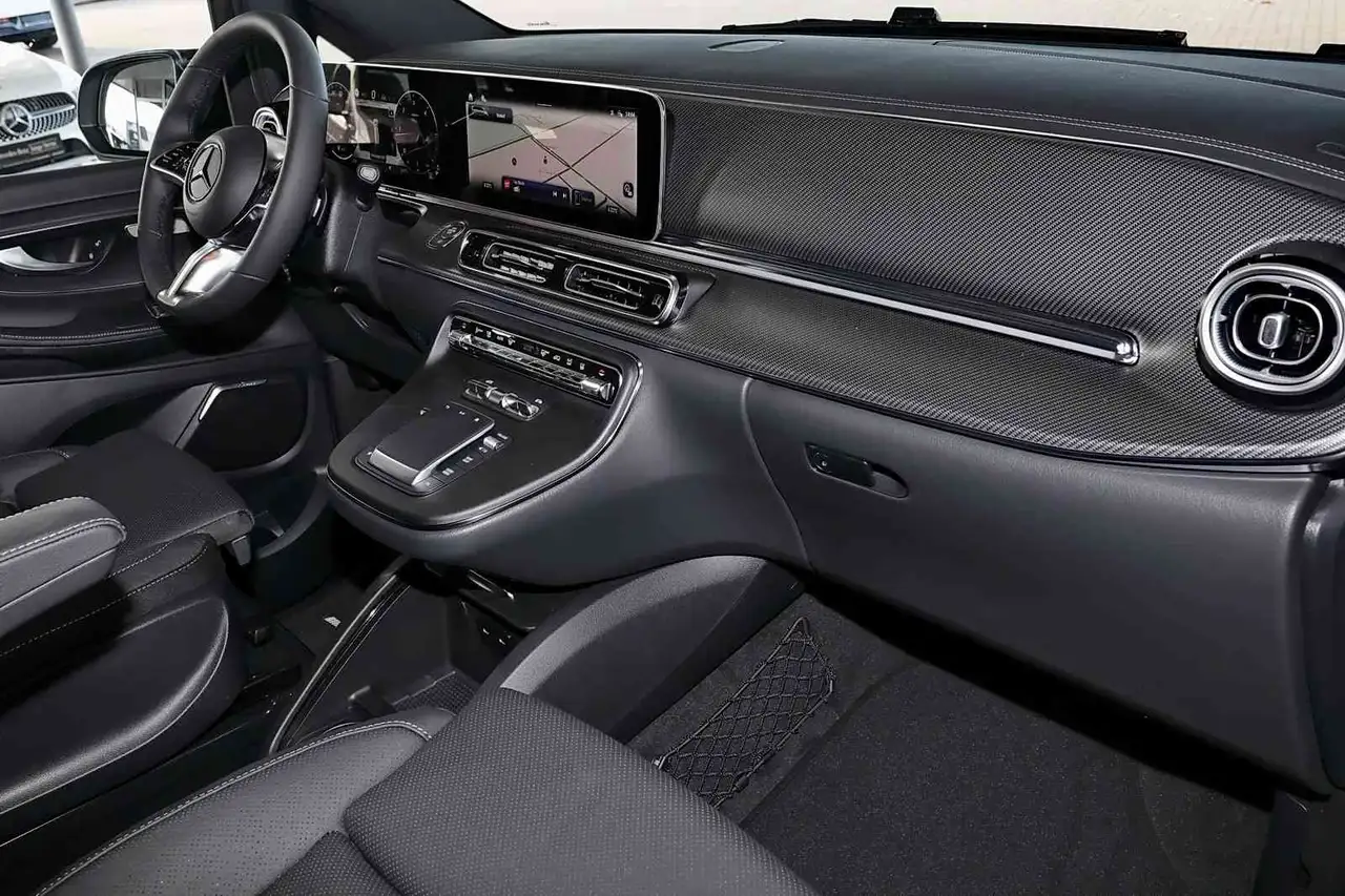 Mercedes-Benz V 300 8