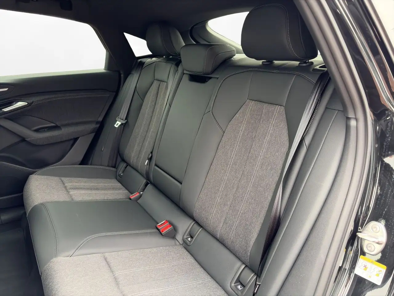 Audi Q6 4