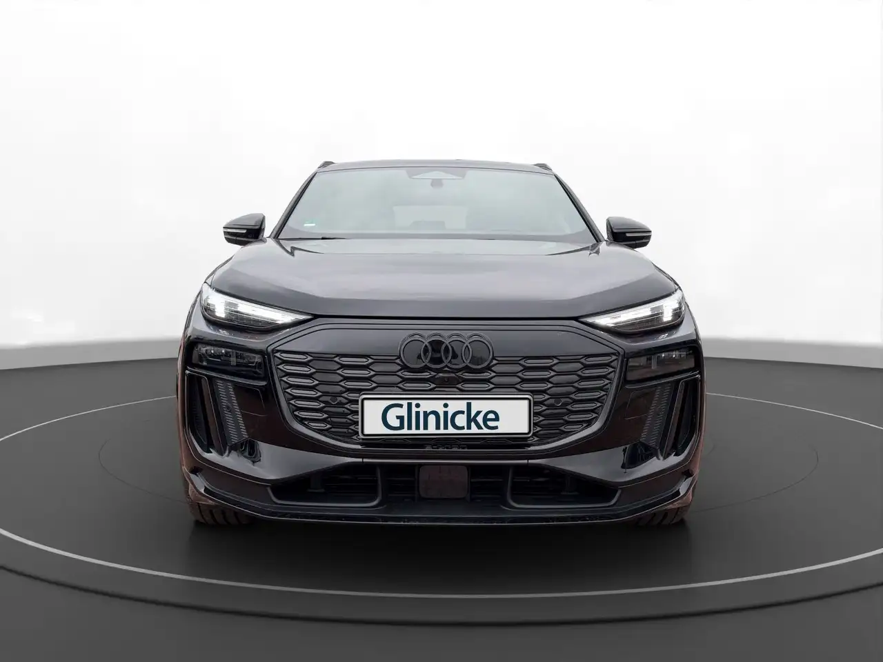 Audi Q6 16