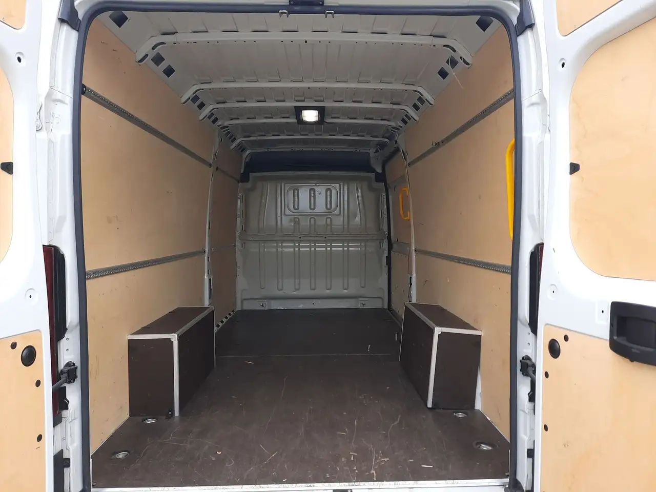 Opel Movano 12