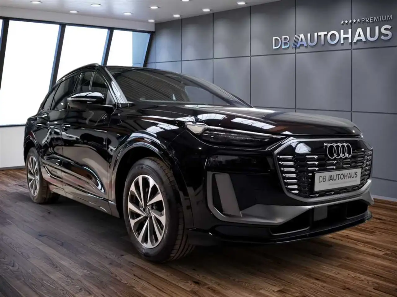 Audi Q6 2