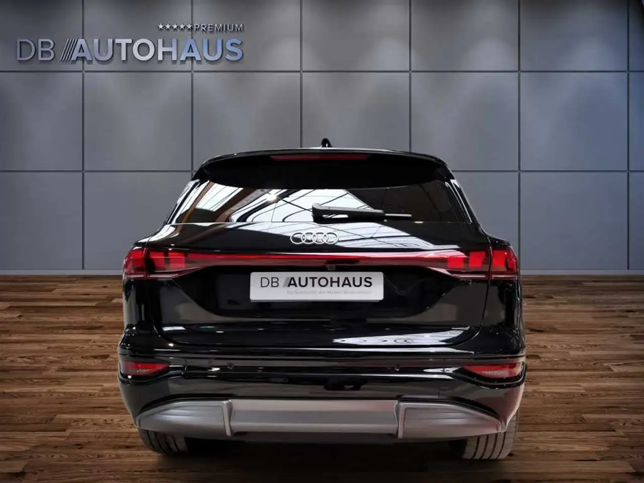 Audi Q6 5