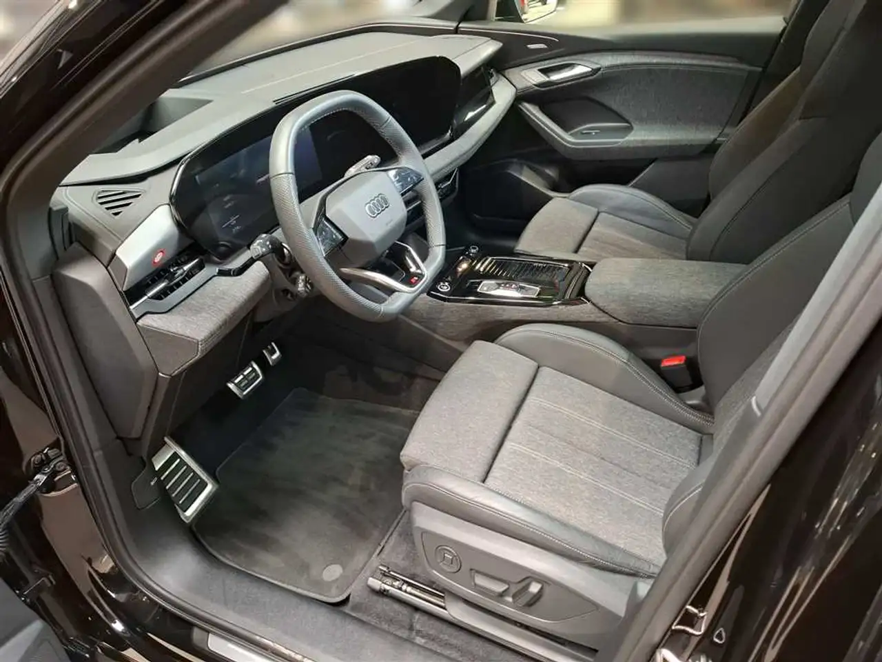 Audi Q6 9