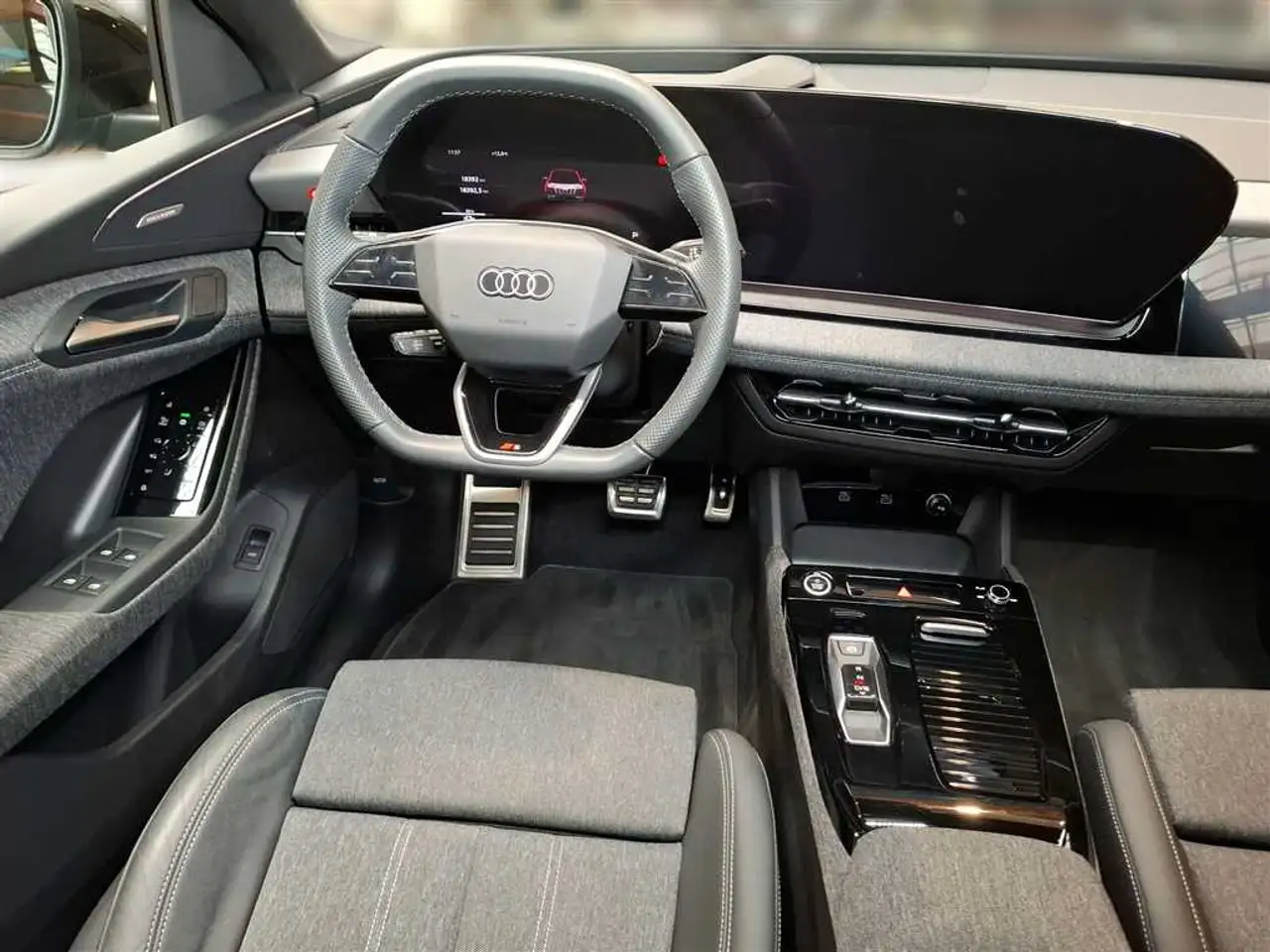 Audi Q6 10