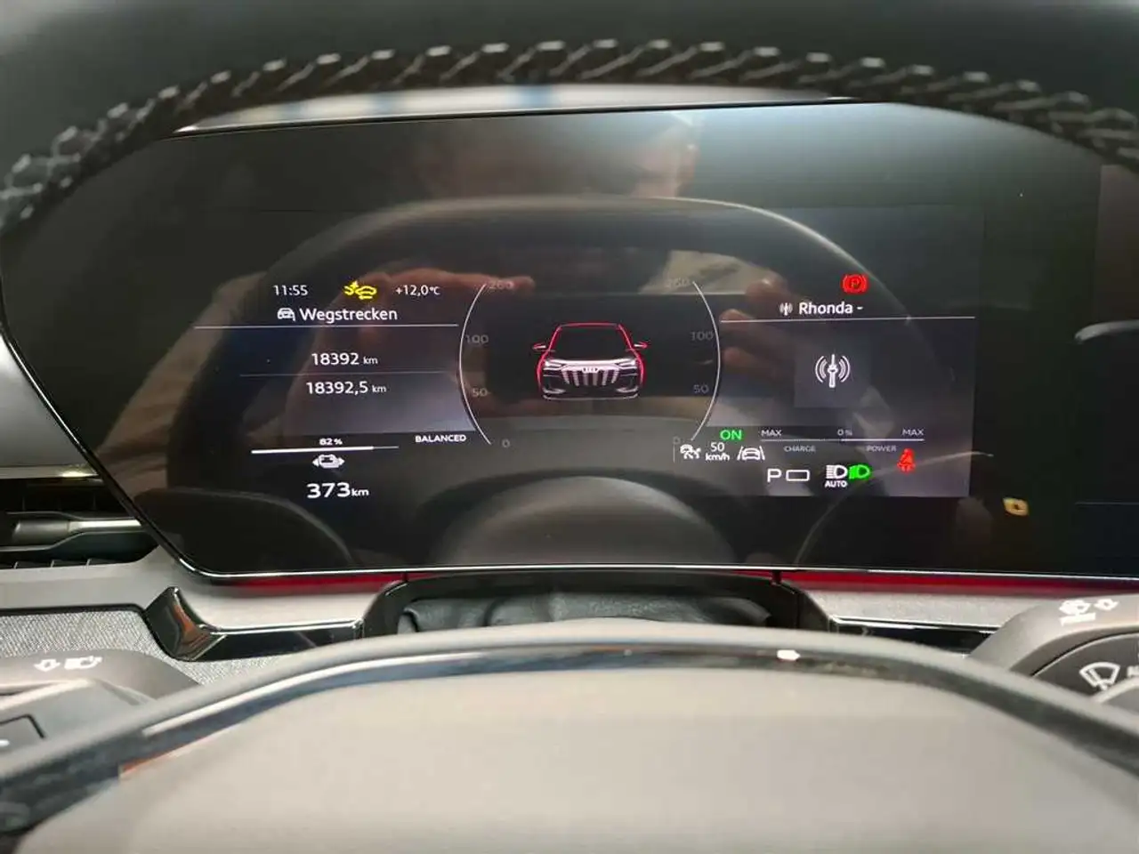 Audi Q6 11
