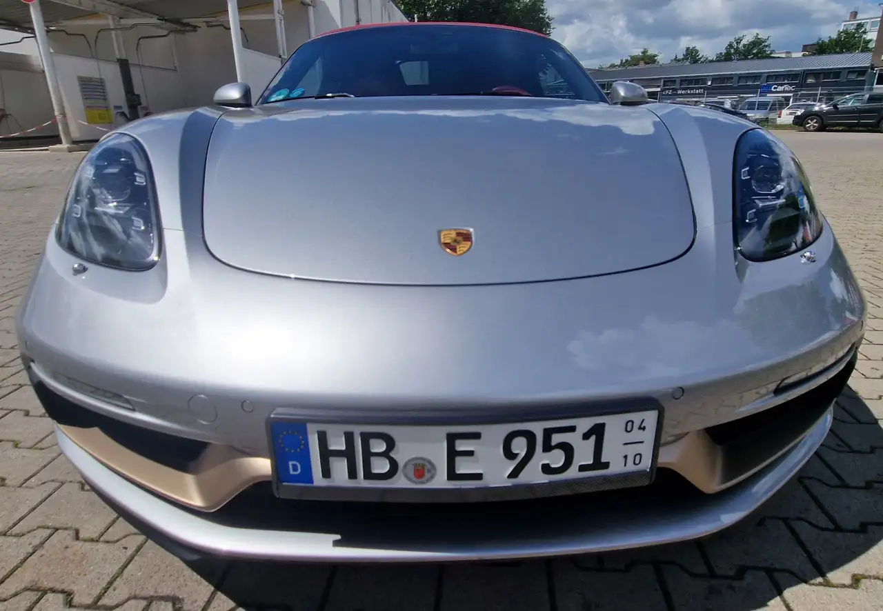 Porsche 718 25 8