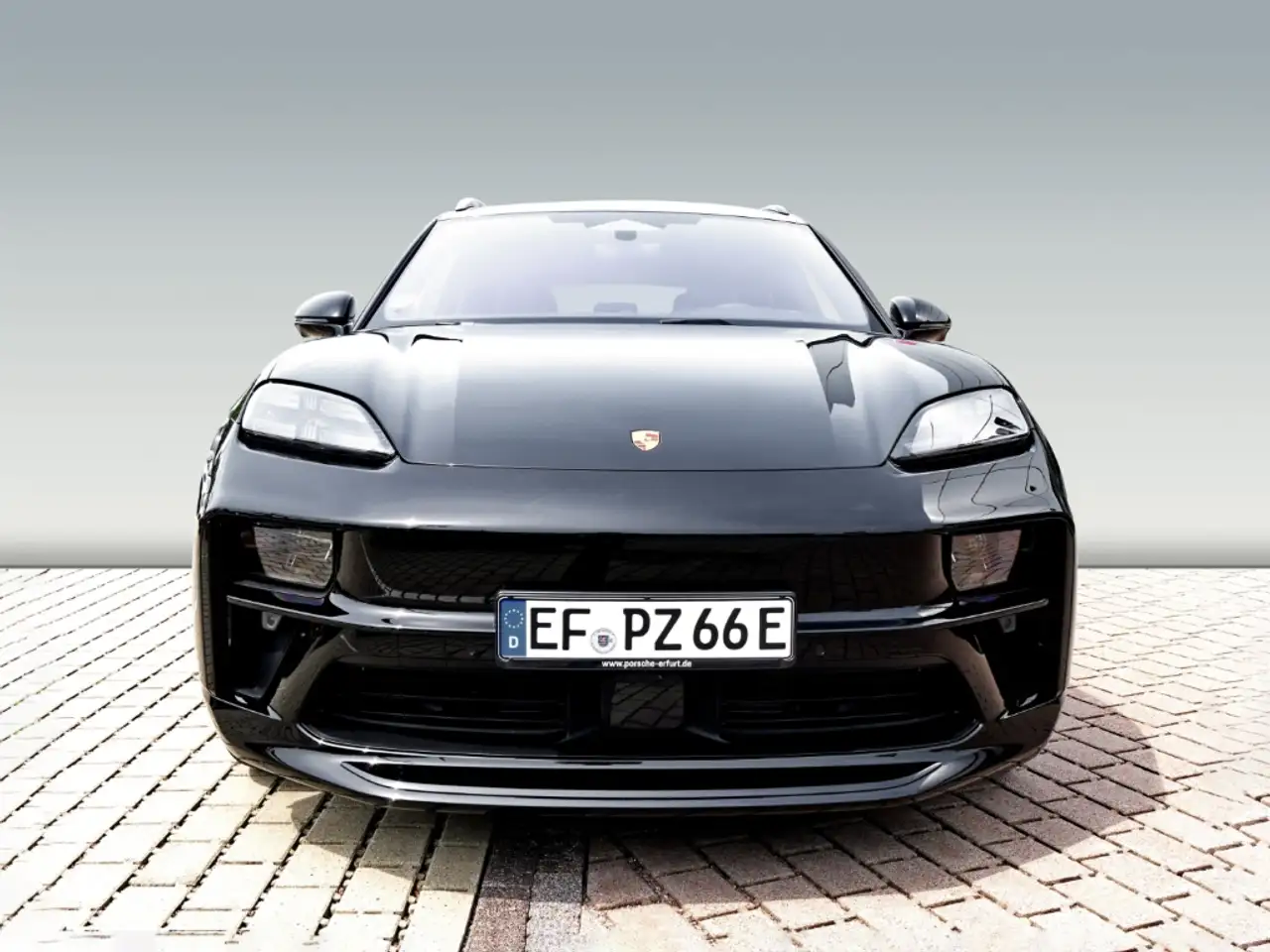 Porsche Macan 8