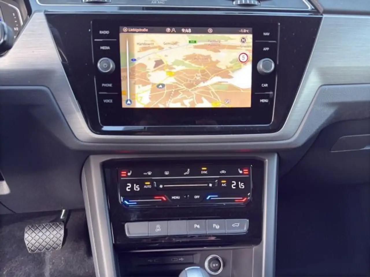 Volkswagen Touran 11