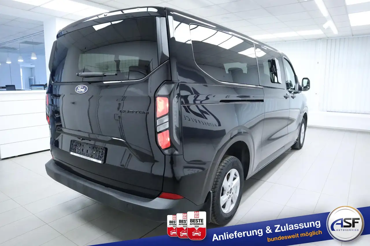 Ford Tourneo 7