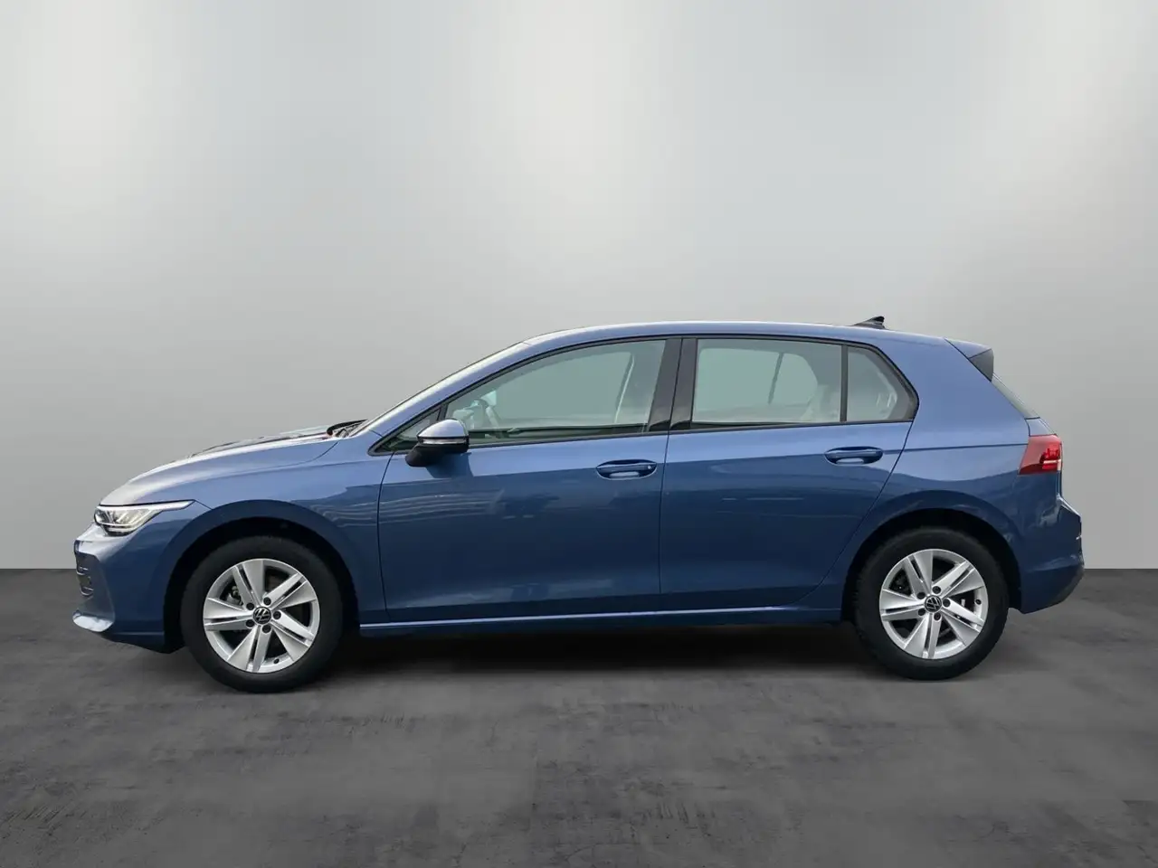 Volkswagen Golf VIII 5