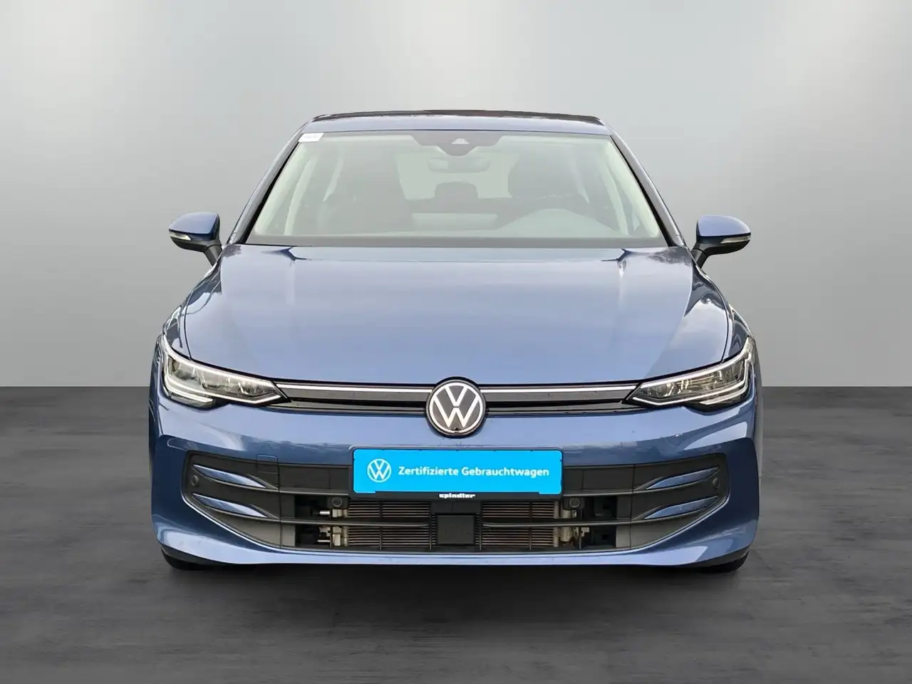 Volkswagen Golf VIII 6