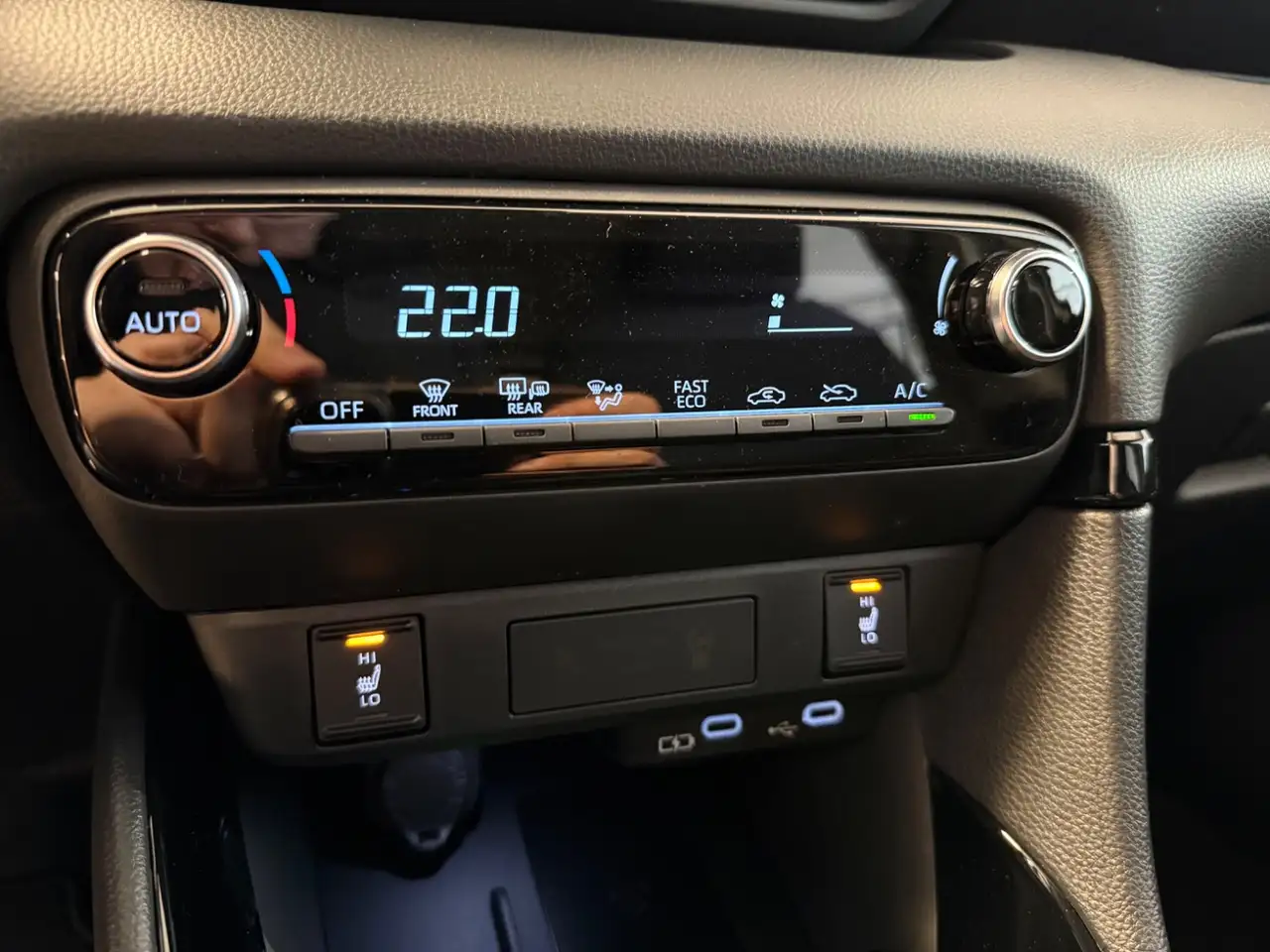 Toyota Yaris 14