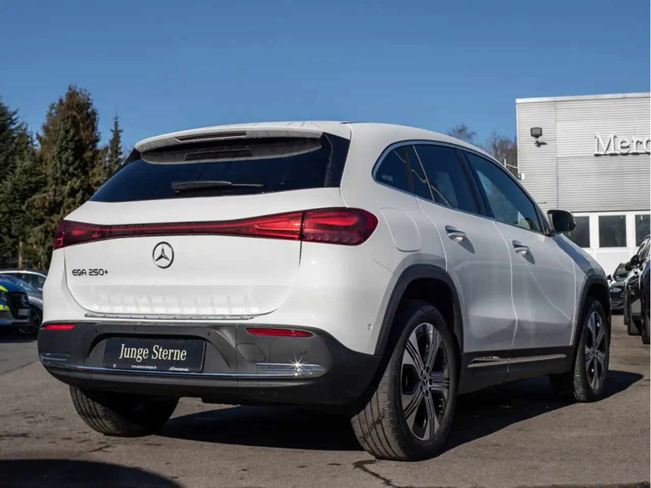 Mercedes-Benz EQA 250 4