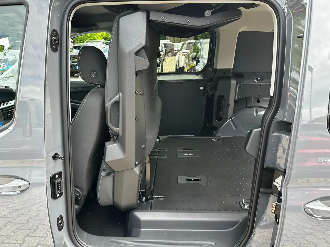 Ford Transit 14