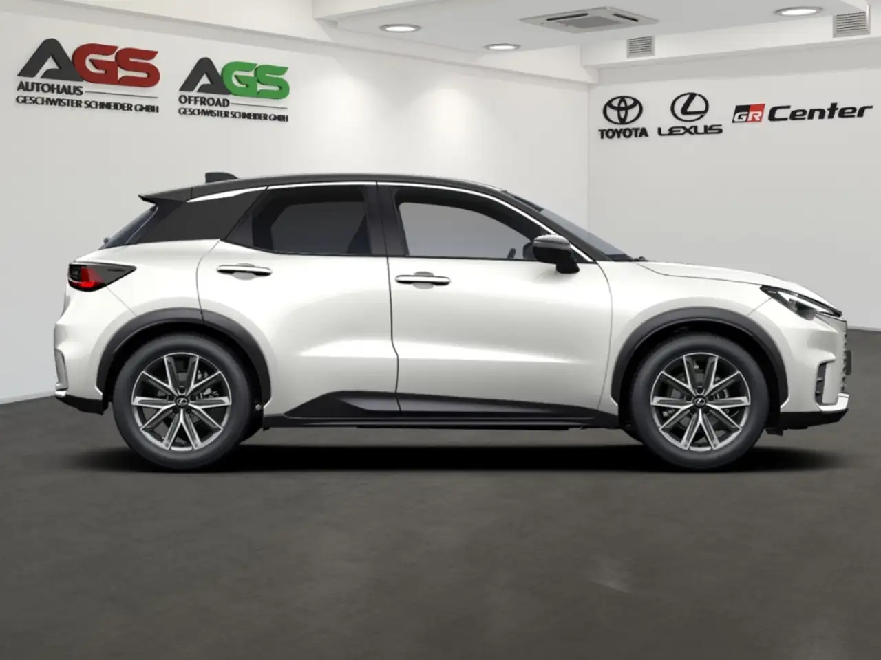 Lexus LBX 6