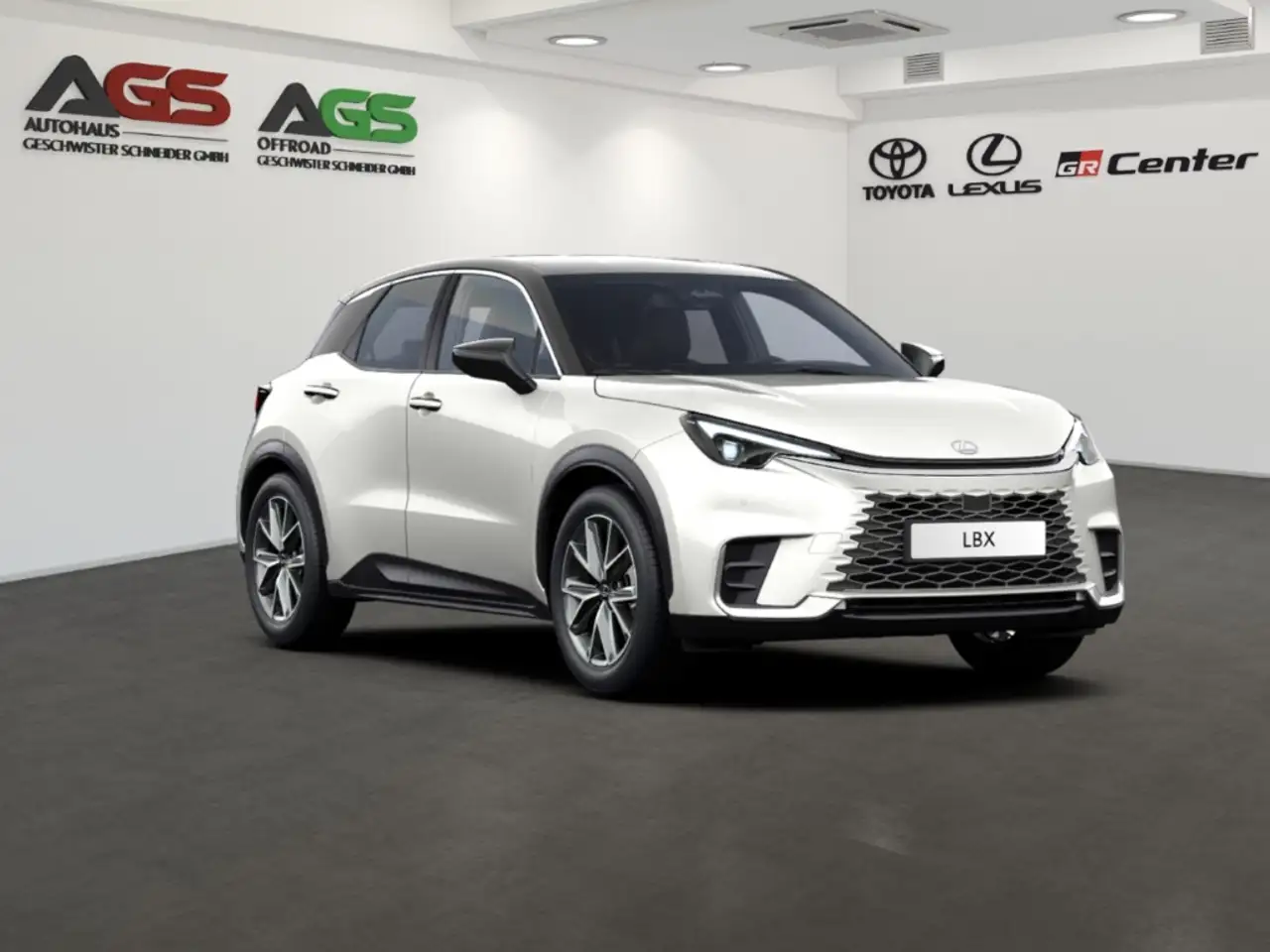 Lexus LBX 7